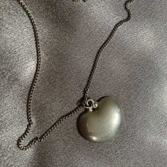 Kirk Stieff Fine Pewter Heart Necklace - Vintage - Picture 4 of 4